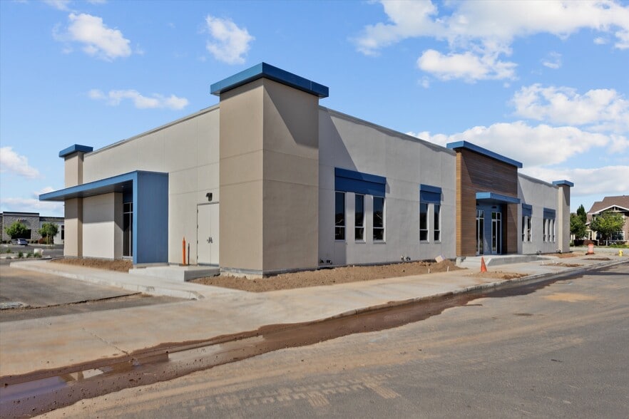 2476 Builders Pl, Chico, CA for lease - Building Photo - Image 2 of 5