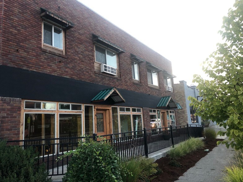 2609-2613 W Northwest Blvd, Spokane, WA à louer - Photo du bâtiment - Image 2 de 2