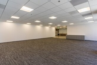 550 S Hope St, Los Angeles, CA for lease Interior Photo- Image 2 of 8