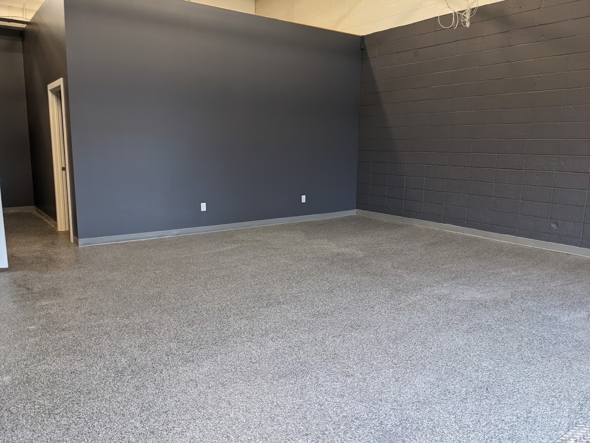 8312-8314 Fraser Av, Fort McMurray, AB à louer Photo intérieure- Image 1 de 6