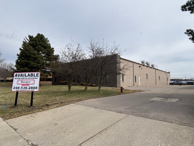More details for 21444-21448 Bridge St, Southfield, MI - Industrial for Sale