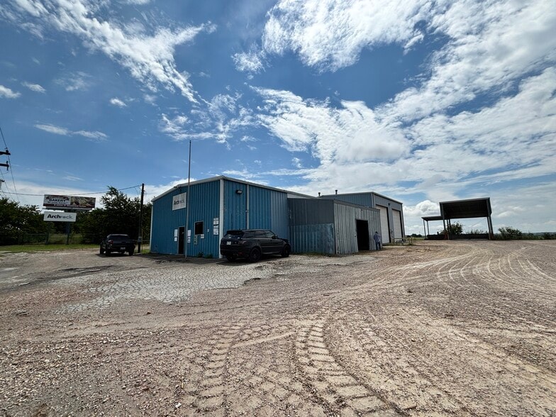 10959 Highway 290 W, Brenham, TX for sale - Building Photo - Image 2 of 26