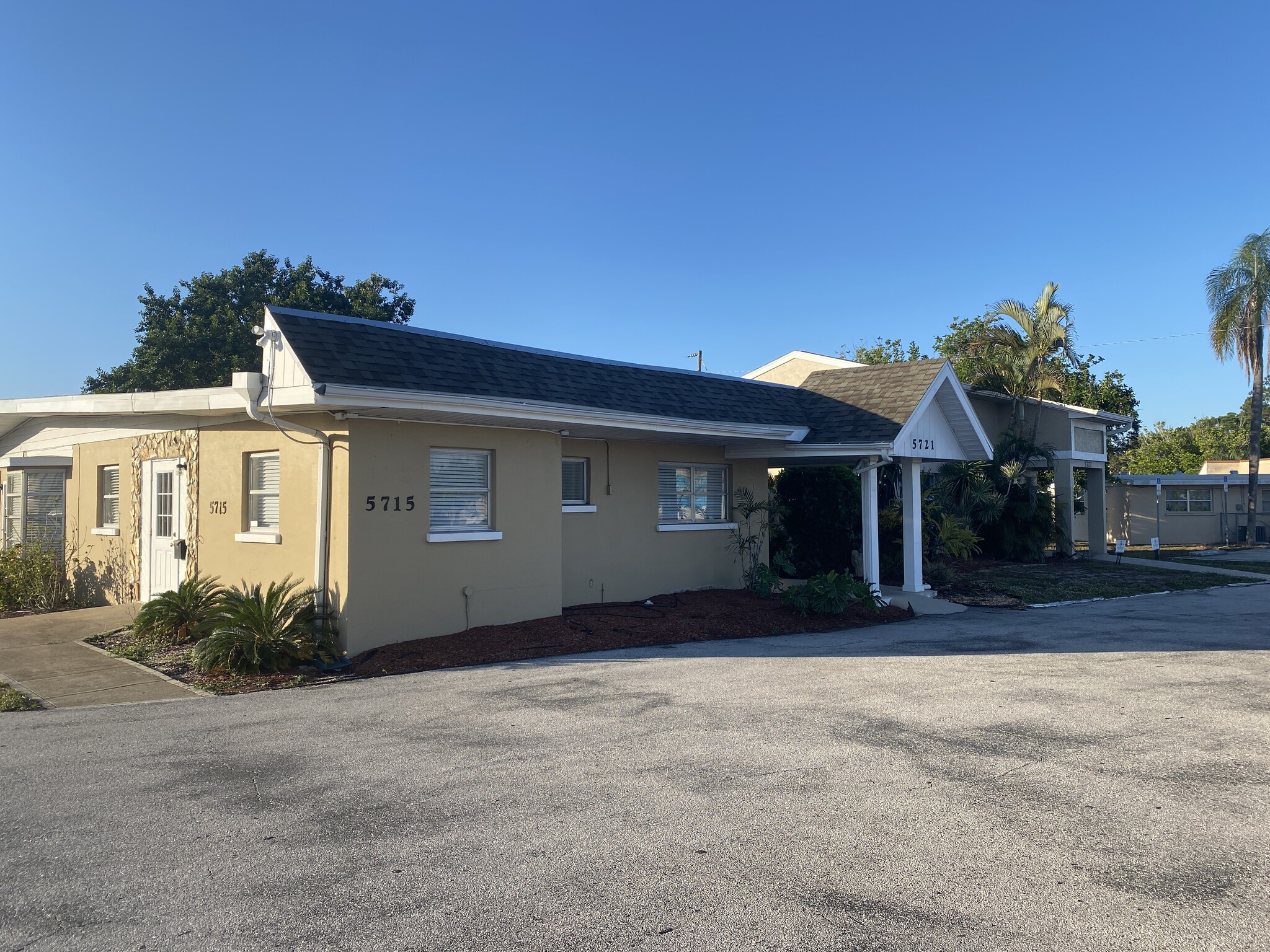 5709-5727 Cortez Rd, Bradenton, FL for sale Building Photo- Image 1 of 1