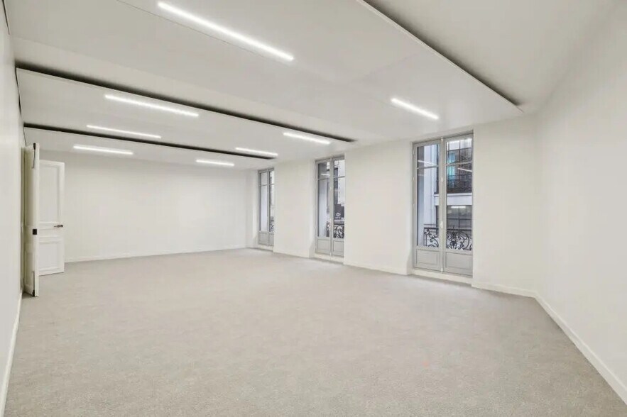 122 Rue La Boétie, Paris for lease - Building Photo - Image 3 of 11