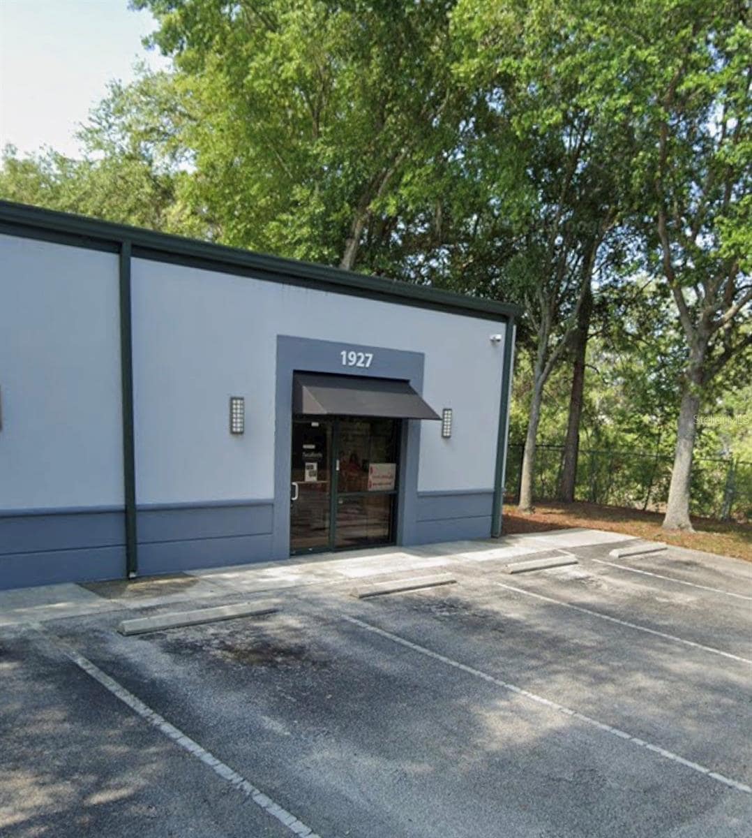 1917-1927 Passero Ave, Lutz, FL for lease Primary Photo- Image 1 of 12