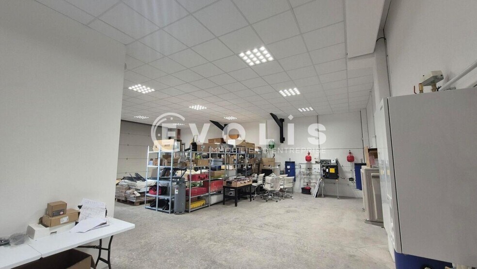 Flex in Serris for sale - Building Photo - Image 3 of 9