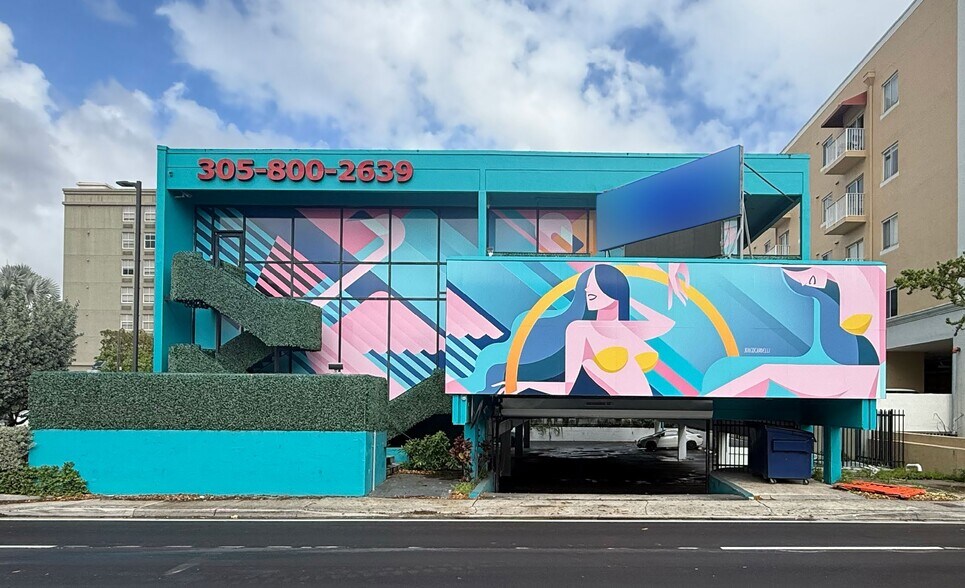 51 Le Jeune Ave, Miami, FL à louer - Photo du bâtiment - Image 2 de 8