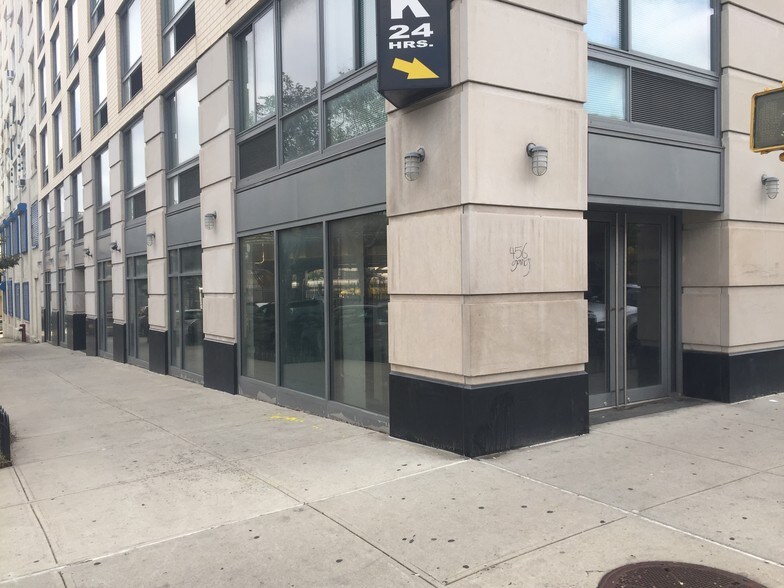 257 Gold St, Brooklyn, NY à louer - Photo du bâtiment - Image 2 de 3