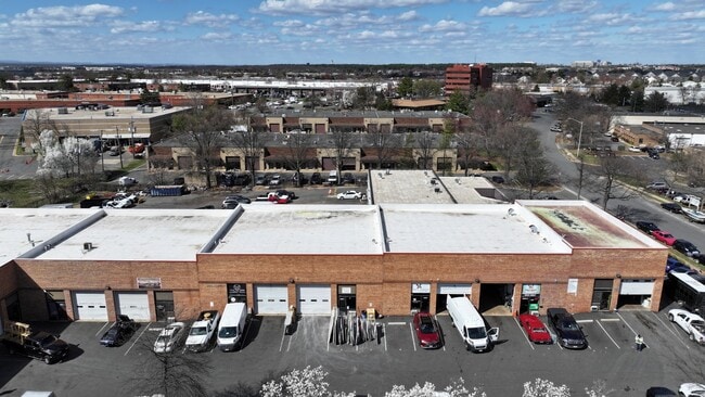 More details for 4394 Henninger Ct, Chantilly, VA - Industrial for Sale