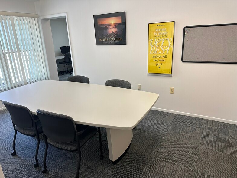 221 Lacey Rd, Forked River, NJ à louer - Photo du bâtiment - Image 3 de 4