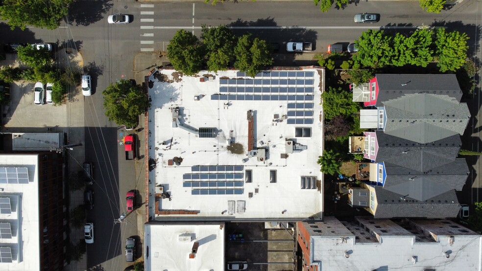 1400-1416 SE Morrison St, Portland, OR for sale - Building Photo - Image 3 of 7