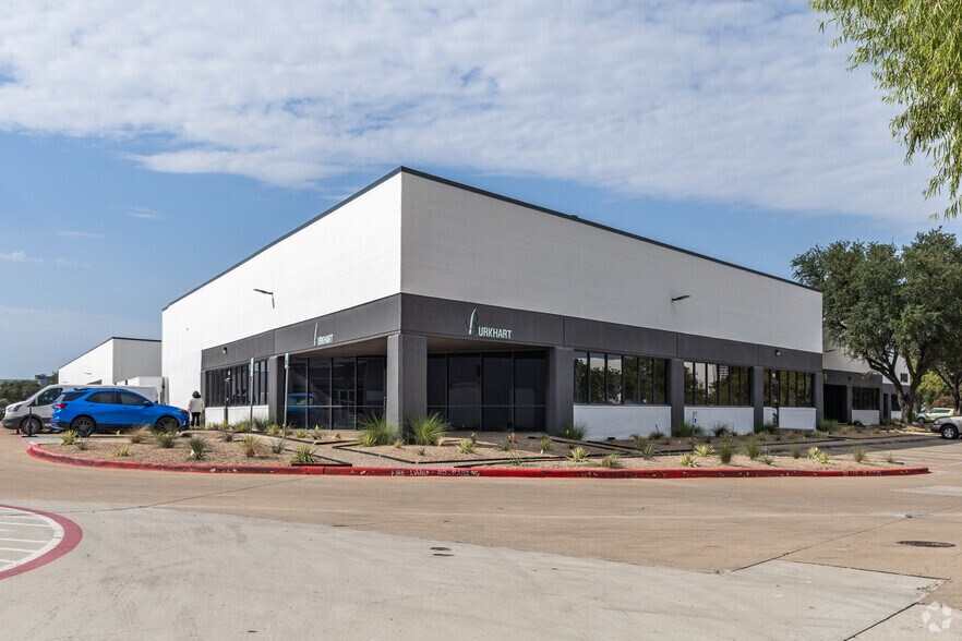 8400 Esters Blvd, Irving, TX à louer - Photo du bâtiment - Image 3 de 21