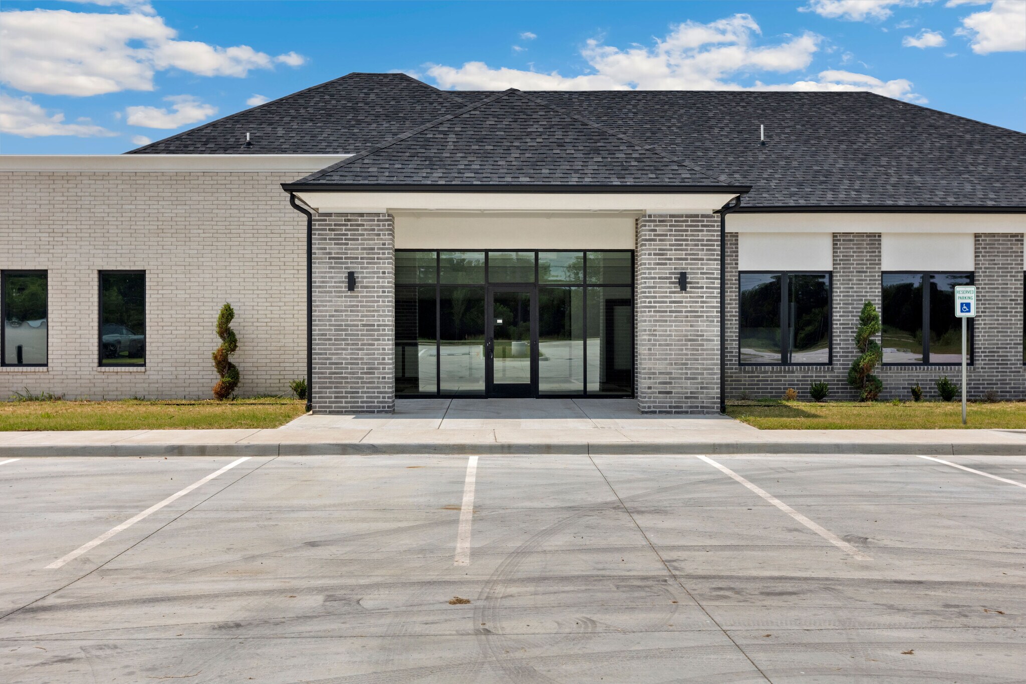 1073 NE Washington Blvd, Bartlesville, OK for sale Primary Photo- Image 1 of 16