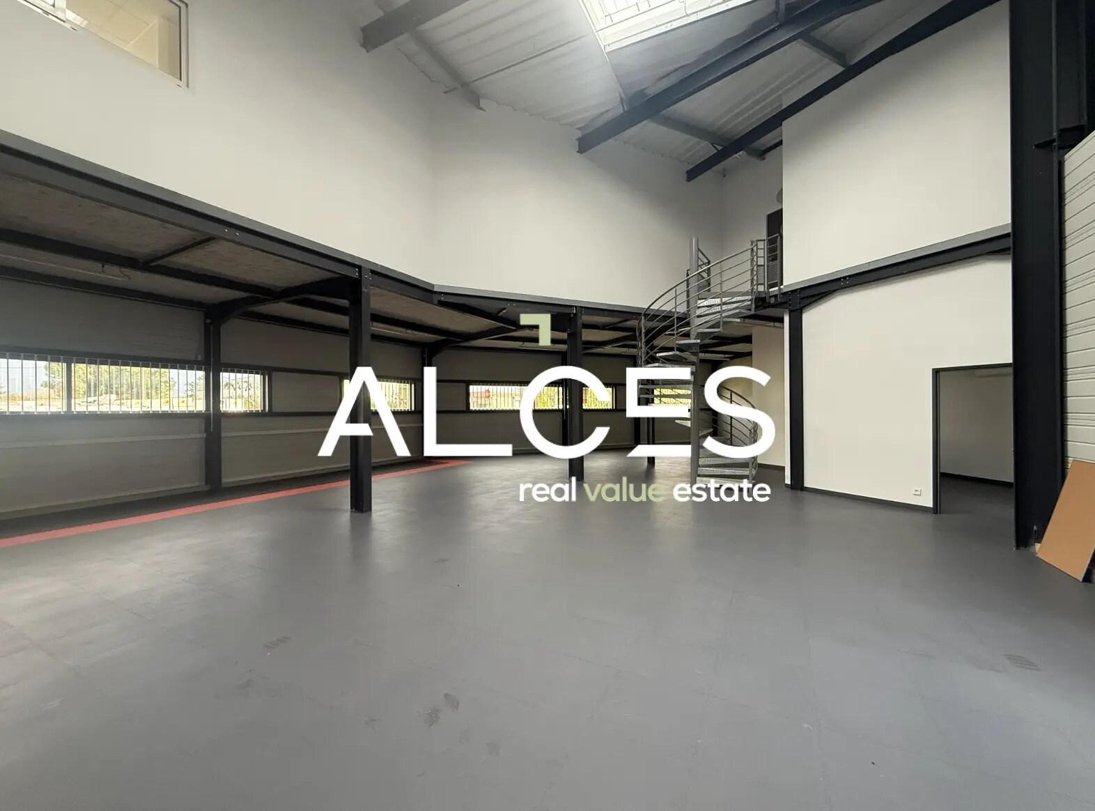 Flex in Mérignac for lease Building Photo- Image 1 of 6