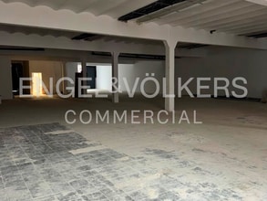 Retail in Madrid, Madrid for lease Interior Photo- Image 1 of 2