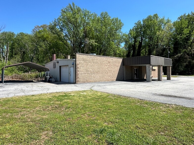 328 Dupont Dr, Greenville, SC for sale - Building Photo - Image 3 of 9