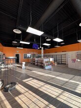 13756 50th St NW, Edmonton, AB à louer Photo intérieure- Image 2 de 22