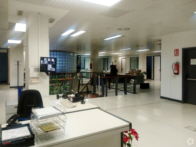 Calle Cronos, 18, Madrid, Madrid à vendre - Photo du bâtiment - Image 3 de 19