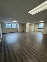 44-50 Lewis Ave, Jersey City, NJ for lease Interior Photo- Image 2 of 13