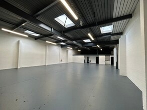 Arkwright Rd, Runcorn for lease Building Photo- Image 2 of 4