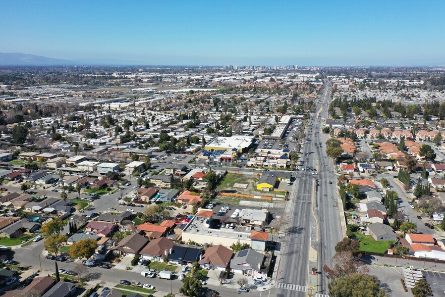 2955 Senter Rd, San Jose, CA à vendre - Photo du bâtiment - Image 3 de 9