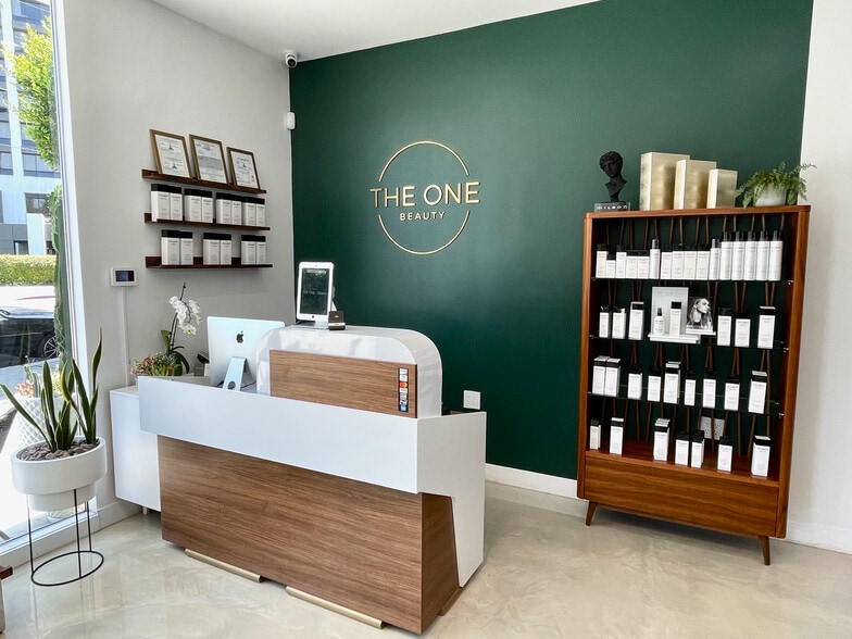 1145-1149 S Beverly Dr, Los Angeles, CA for lease - Building Photo - Image 1 of 15