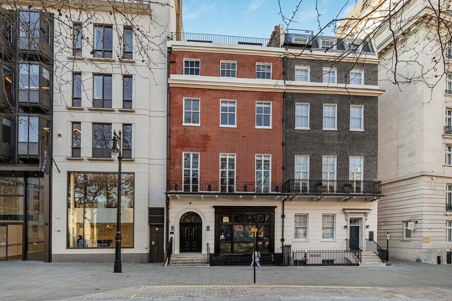 28 Berkeley Sq, Londres à vendre - Photo du bâtiment - Image 1 de 1