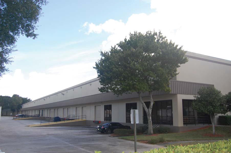 4500 W Seaboard Rd, Orlando, FL à louer Photo principale- Image 1 de 2