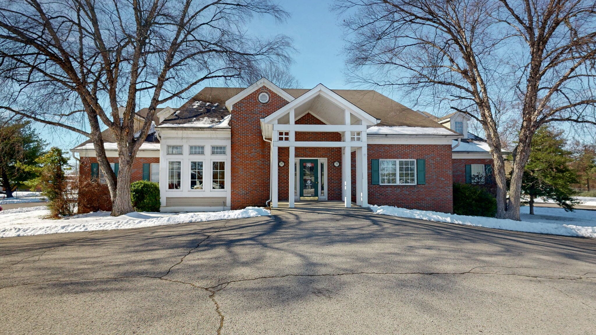 1701 Spring St, Jeffersonville, IN for sale Primary Photo- Image 1 of 95