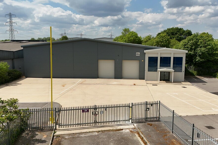 Oriana Way, Nursling à louer - Photo du bâtiment - Image 2 de 6