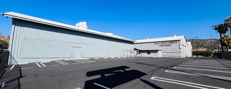 2219 Fair Park Ave, Los Angeles, CA for lease - Building Photo - Image 3 of 15
