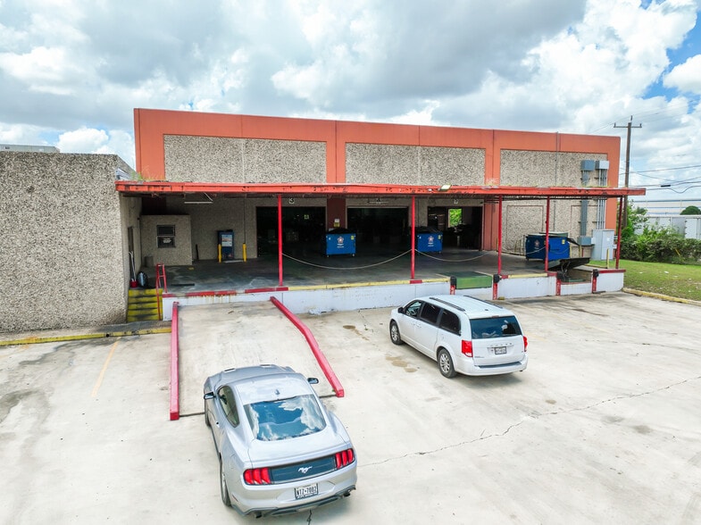 4267 Dividend Rd, San Antonio, TX for sale - Building Photo - Image 1 of 14