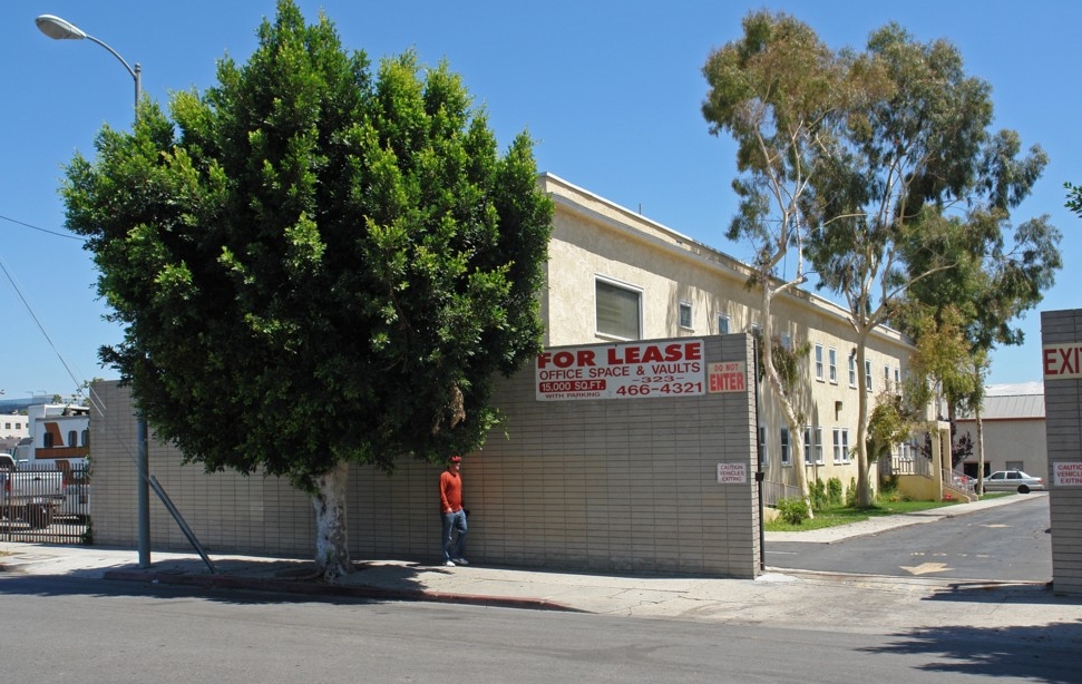 1546 Argyle Ave, Los Angeles, CA for sale Primary Photo- Image 1 of 1