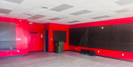 13250-13270 Northline Rd, Southgate, MI for lease Interior Photo- Image 1 of 5