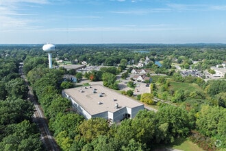 405 Commerce Ct, Vadnais Heights, MN - AERIAL map view