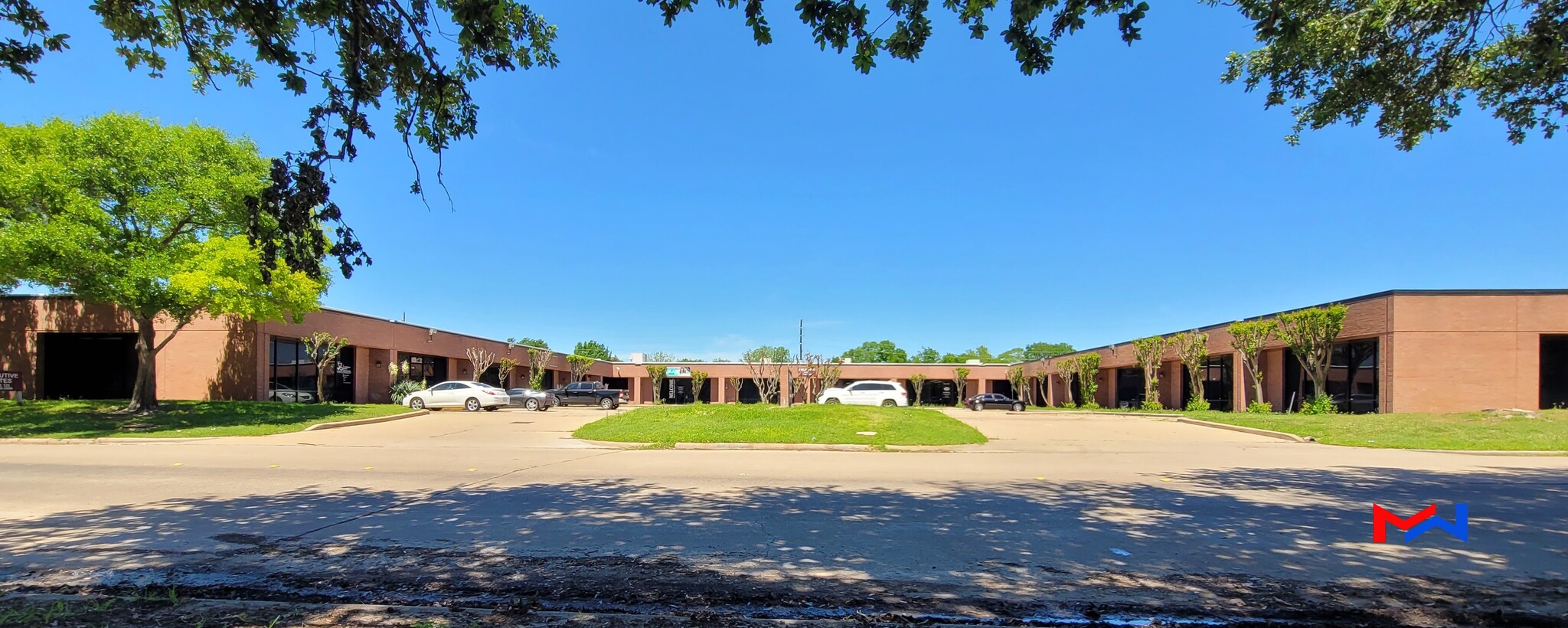 11210 Steeplecrest, Houston, TX for lease Building Photo- Image 1 of 17