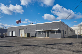 Plus de détails pour 2061 Hartel Ave, Levittown, PA - Industriel à vendre