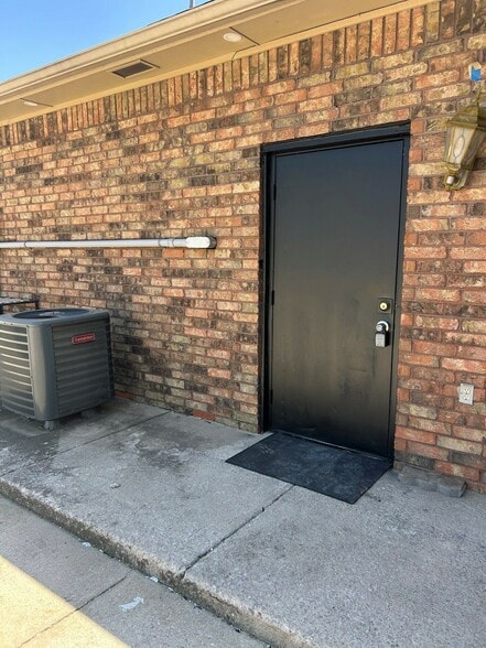 817 SW 89th St, Oklahoma City, OK for sale - Building Photo - Image 3 of 5