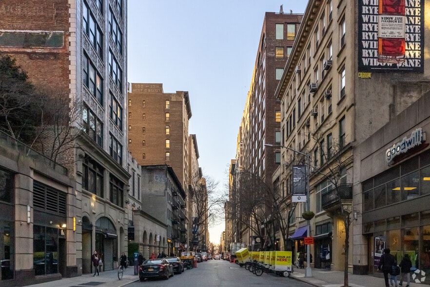 125 W 25th St, New York, NY for lease - Building Photo - Image 2 of 7