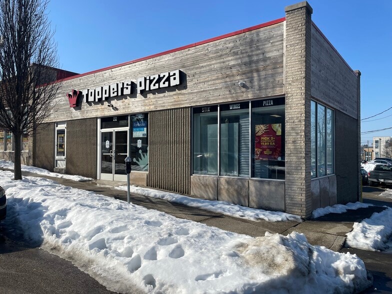 212 S Indiana Ave, Bloomington, IN for lease - Primary Photo - Image 1 of 1