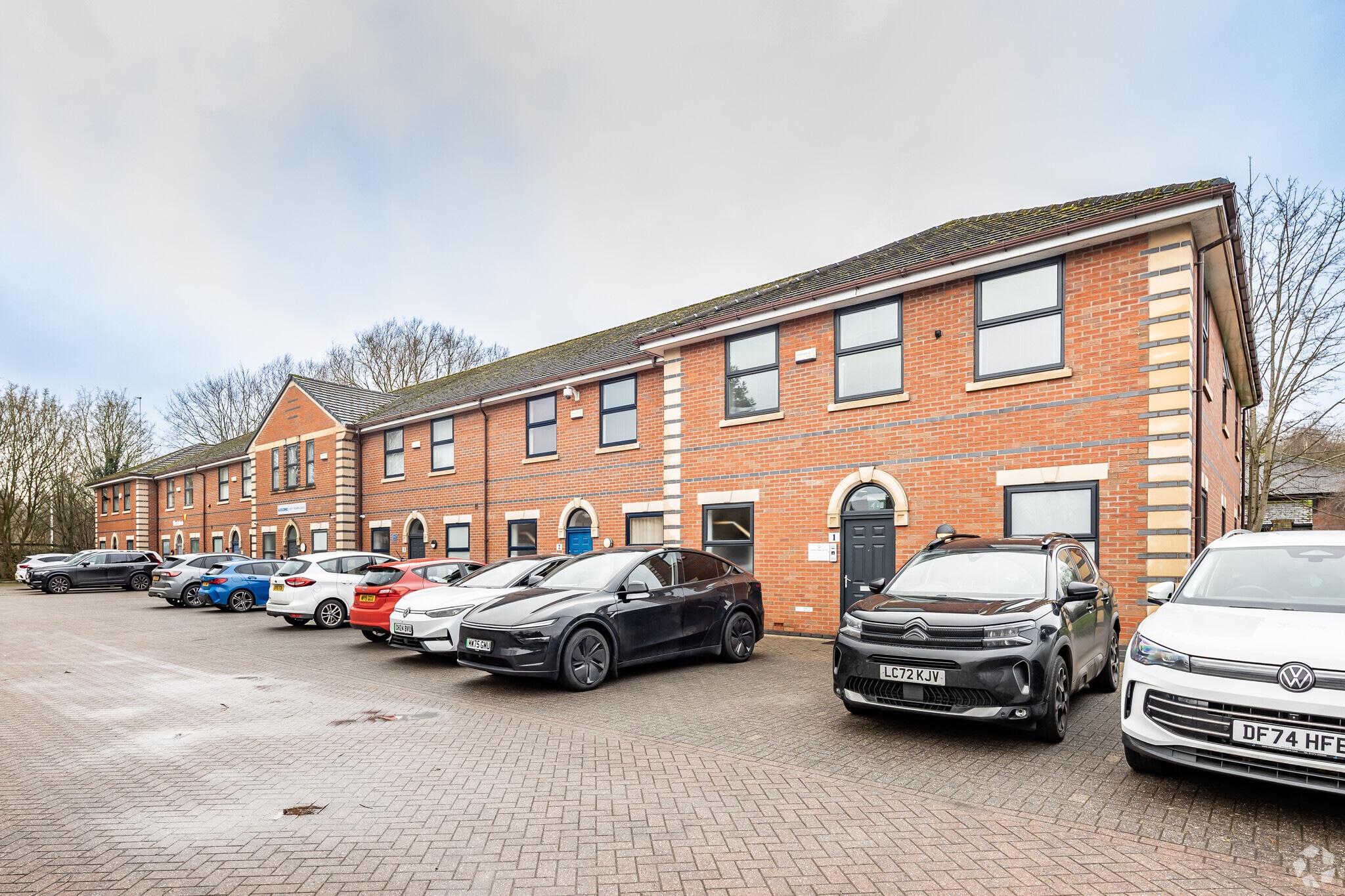 Whitworth Ct, Runcorn for lease Primary Photo- Image 1 of 5