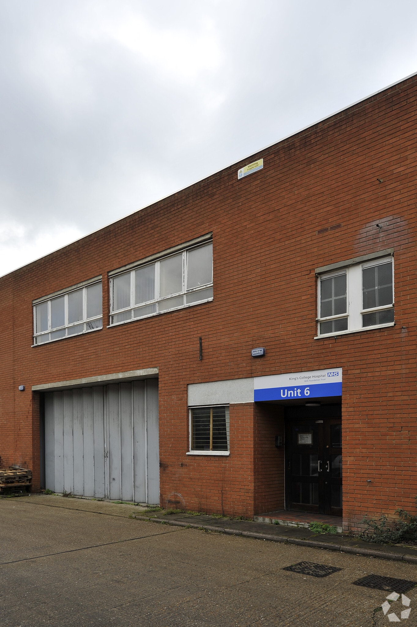 Valmar Rd, London for lease Primary Photo- Image 1 of 4