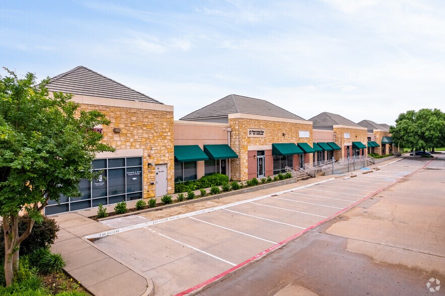 731 E Southlake Blvd, Southlake, TX à louer - Photo du bâtiment - Image 1 de 8