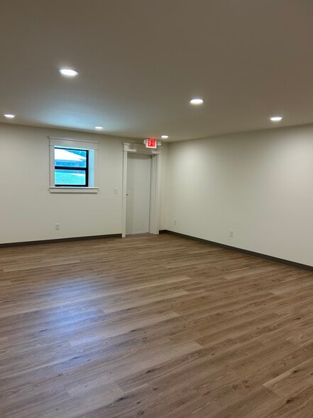 1181 fairground Rd, Madison, GA for lease - Interior Photo - Image 3 of 11