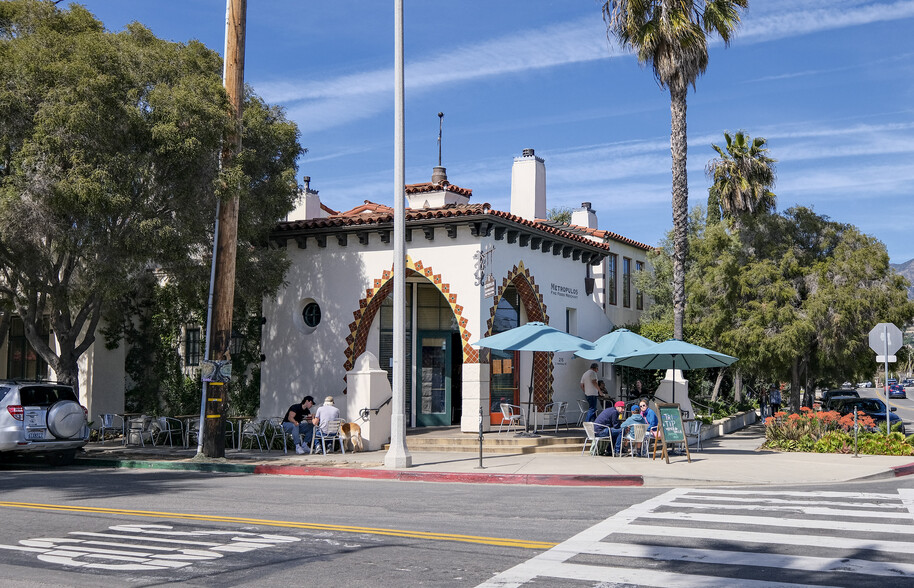 216 E Yanonali St, Santa Barbara, CA à vendre - Photo du bâtiment - Image 1 de 1