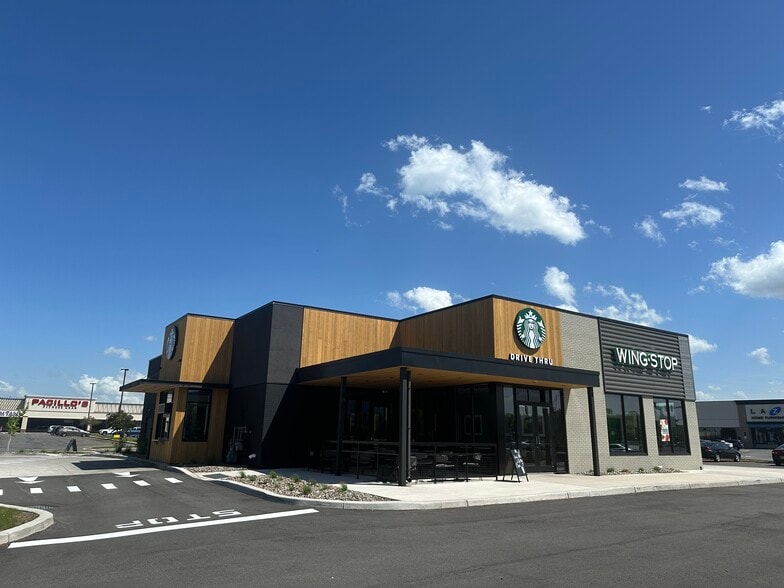 1000 Hylan Dr, Henrietta, NY for lease - Building Photo - Image 3 of 5