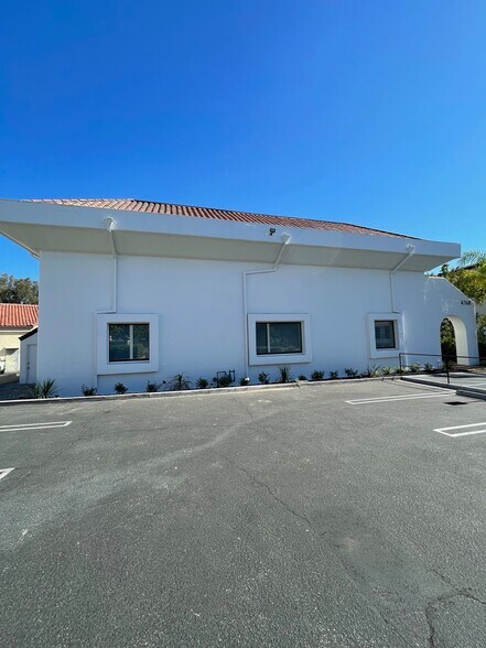 4768 Park Granada, Calabasas, CA à louer - Photo du bâtiment - Image 1 de 13