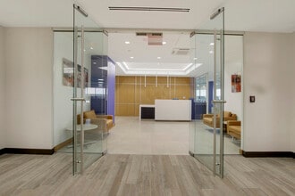 1489-1499 W Palmetto Park Rd, Boca Raton, FL for lease Interior Photo- Image 2 of 6