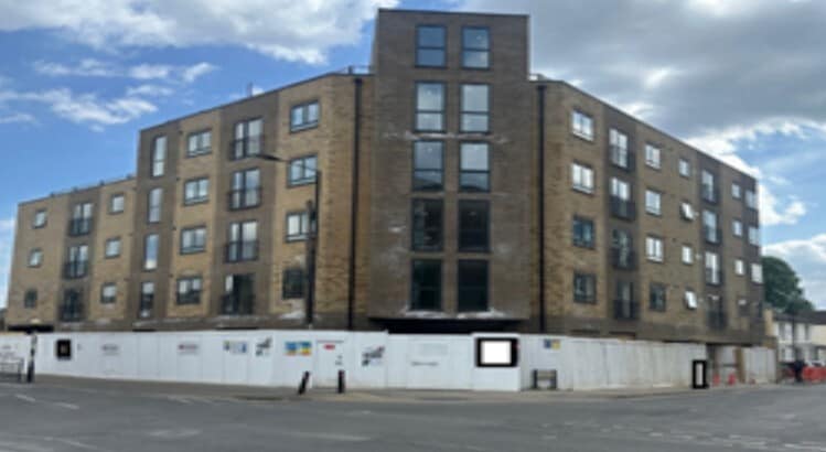 15/23 Church St, Slough à louer Photo du bâtiment- Image 1 de 1