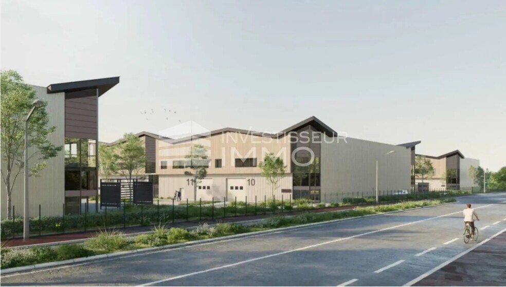 Office in Osny for lease - Building Photo - Image 2 of 10